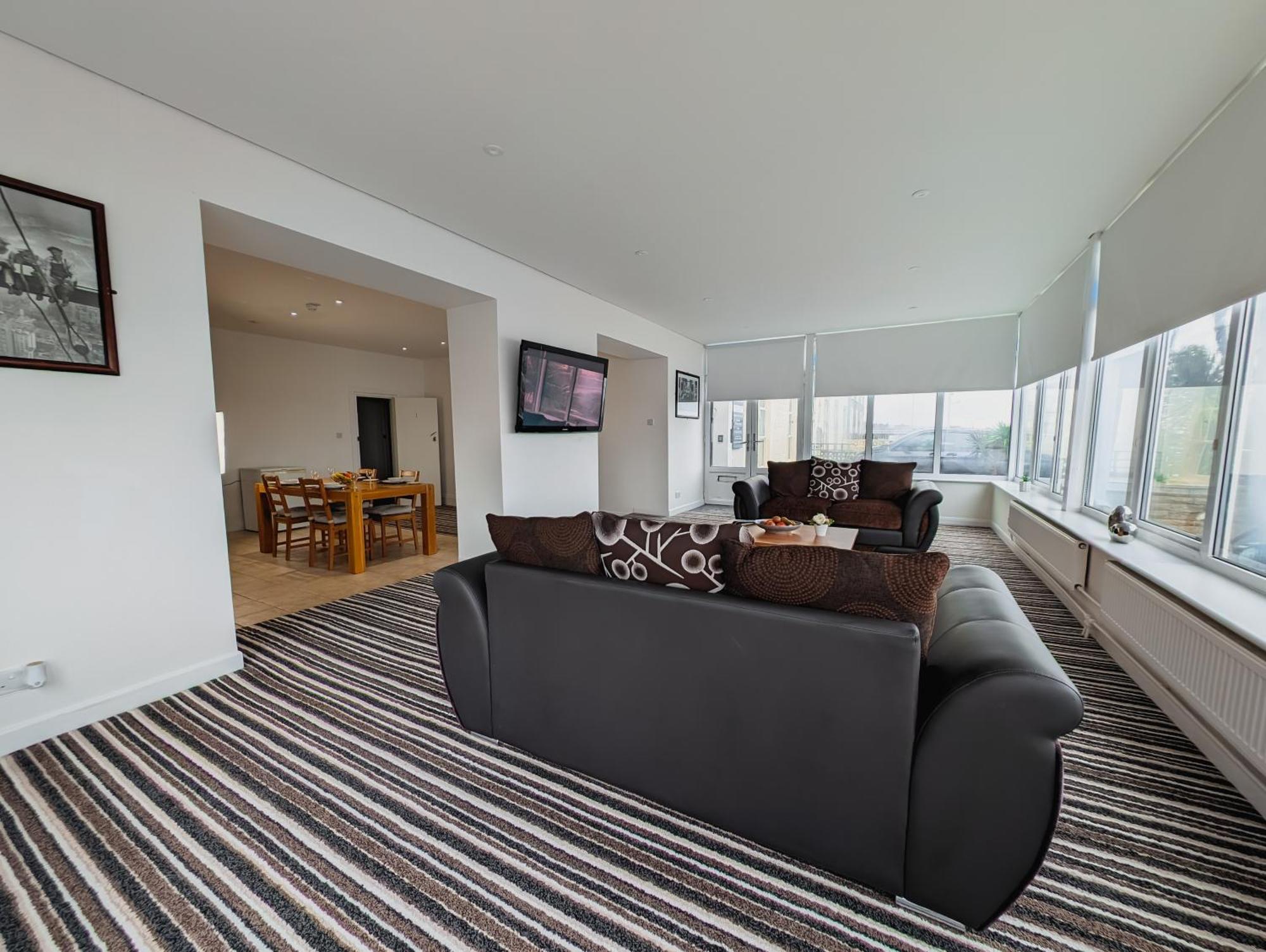 Bay & Harbour Holiday Apartments & Rooms Only 웨스턴슈퍼매어 외부 사진